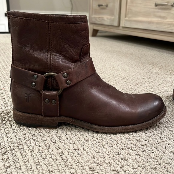 Frye Shoes - Frye Veronica Short boots, Brown